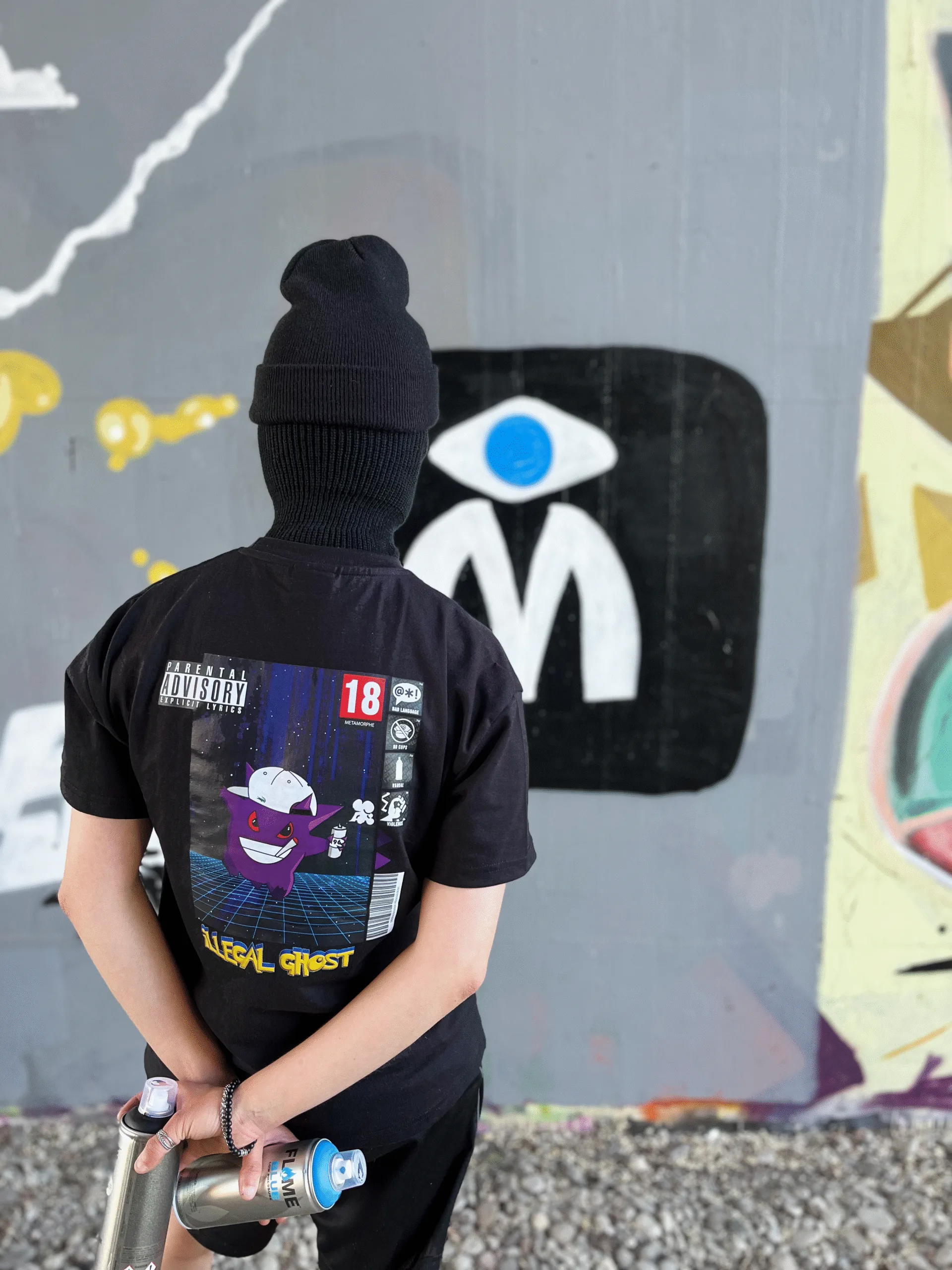 t-shirt illegal ghost, marque metamorphe, collection, pokegame, shooting dos, violet et noir